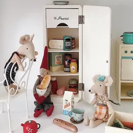 Kitchens Play Food Aizulhomey Simulation Wooden Refrigerator For Dolls Kitchen Toys Mouse Dollhouse Furniture 16 OB11 BJD Lol Blyth Accessories 221202
