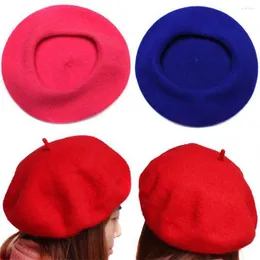 Basker kvinnors höst vinter mjuk varm klassisk filt franska konstnär beanies tam baggy hattar skid möss modedesign