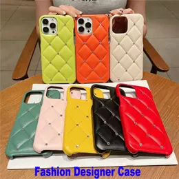 Luxury Diamond Designer Wallet Cases for iPhone 13 Pro Max 14Plus 14Promax 12 Mini 11 XR Xsmax 8Plus Fashion down coat Leather Classic Pattern jewel Protective Cover