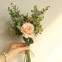 Decorative Flowers Cute INS Simulation Eucalyptus Rose Flower Bouquet Wedding Holding Home Garden Party Decorations