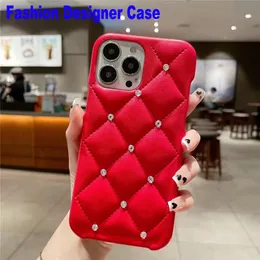 Moda elmas tasarımcı iPhone için deri kılıflar 13promax 14 14plus 14pro 12promax 11 xr 7 8p puffer telefon kasası tam kayma olmayan pc sert sıcak cep telefonu kapağı