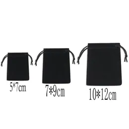 مجوهرات Stand 100pcs Lot Velvet Black 3 أحجام حقائب الهدايا المجوهرات الأكياس الحزام Wholesale10x12cm 7x9cm 5x7cm 221205