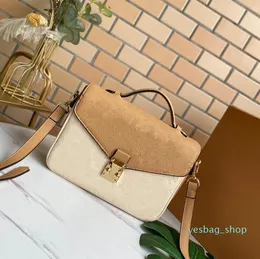 Empreinte Metis klassische Messenger-Tasche aus Leder, 10 lebendige Farben mit goldfarbener 66-Metallschnalle, superweiche Damen-Mode-Umhängetaschen