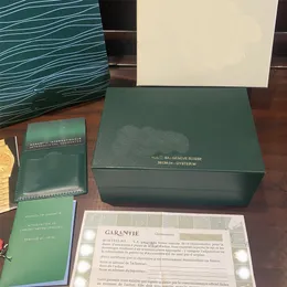 Uhrenboxen Luxus R mit Logo und Etikett in der Schweiz, grüne Massivbox, Log-Thekenverpackung