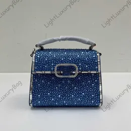 Najlepsze kobiety worka kryształowe torby na ramię łańcuch cross-tetal metal v logo importowane mody crowhide crossbody Portfel 221206