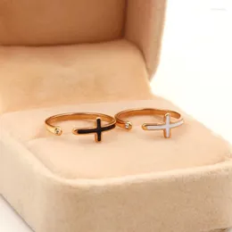 Eheringe Modemarke Rose Gold Farbe Edelstahl Probe Öl Tropf Kristall Liebe Kreuz Ring Frauen Geschenk