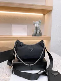 CC Bag pl￥nb￶cker 26 cm omutredning Tramp Women Leather 2022 Luxurys Designers V￤skor B￶r h￶gkvalitativ ledare Handv￤ska Designer Selling Lady