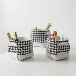 Storage Boxes Brush Box Dirt Resistant Water-proof Anti-Scratch Moisture-proof Space-saving Detachable Plaid Printed Pen Container