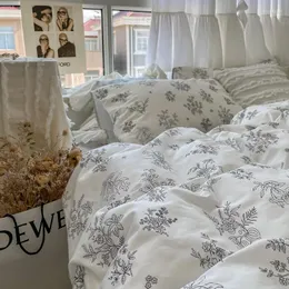 Sängkläder sätter litterär stil retro set blommig täcke täcke kudde randig lakan bomull 4 st ure pastoral tryck söt