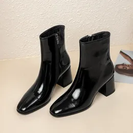 Buty wypoczynek kobiety nowoczesne buty kwadratowy lakier skórzany stały kolor sprężyny i jesienne buty kostki botas altas plATAFORMA MUJER 221207