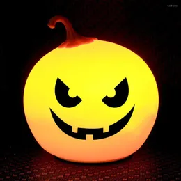 Luci notturne Decorazioni per feste di Halloween Zucca Lampada a LED in silicone con luce tattile Tavolo colorato ricaricabile USB per regalo in camera dei bambini