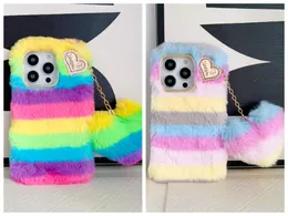 Rainbow Love Heart Stripes Fluffy Fur Cevales voor iPhone 14 13 Pro Max 12 11 XR XS X 8 7 Plus zachte TPU Animal Bling Diamond echte konijnenhaar Cover schattige mooie mode band