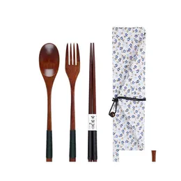 Flatvaruupps￤ttningar Milj￶ Tr￤gaffel Spoon ThreePiece Suit Japanese Korea Style Travel Portable Table Seary Trevlig servisv￤ska PAC DHVPI