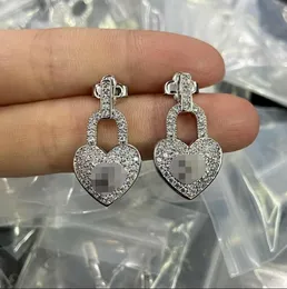 Neu gestalteter Damen-Ohrring aus Silber, baumelnder Liebes-Ohrring, V-Buchstabe, mit Diamanten, Messing, 18 Karat Vergoldung, Damen-Ohrringe, Ohrstecker, Designer-Schmuck LE-1w