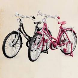 装飾的なオブジェクト図形自転車アート彫刻魅力的なモデル繊細な摩耗性は、性格シミュレーション221208に満ちています