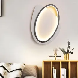 Lampade da parete Lampada da comodino nordica in metallo acrilico Apparecchio di illuminazione moderno per camera da letto a LED Luces Decorazione per lampada