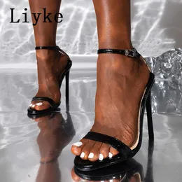 Гразовая лодыжка 2022 Новые сандалии ремня Liyke Fashion Женщины летняя патентная кожа с открытыми пальцами на высоких каблуках.