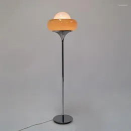 Golvlampor armaturlampa målat glas Candelabra Modernt träbåge