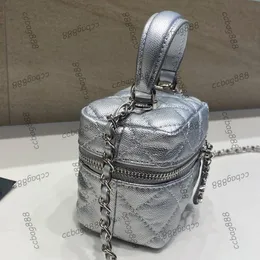 2022SS 12 cm klasyczne mini próżne torby pudełka Czarna srebrna rączka TOUTES Crossbody na ramię kołdry Matelasse Chain Cosmetic Cose OU284Y
