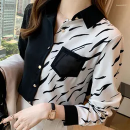 Camicette da donna Camicetta a maniche lunghe in chiffon bianco e nero 2022 Top elegante con scollo a V a righe Mujer Blusa Camicia abbottonata femminile per le donne