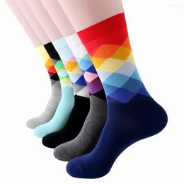 Erkek Çoraplar Bahar Pamuk Erkekler Spor Moda Trendi Kafes Gradyan Renk Mutlu Çift