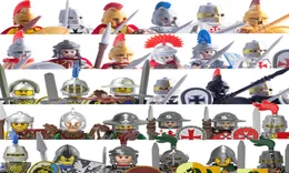 Blockerar medeltida militära romerska soldater Figurer Uppsättningar Byggande Castle Knights Vapen Svärd hjälmar Warfare Warrior Bricks Toys 2202540739