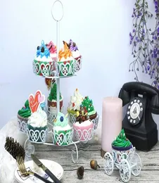 Nieuwe paardenkoets Cupcake Stand Muffin Ice Cream Pastry Baking Metal Wheel Cake Display Bruiloft Verjaardagsfeest Decoraties Supli6593252