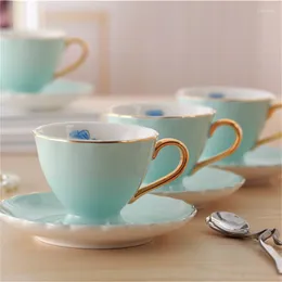 أكواب 188 مل و Saucer شاي مجموعات أوروبا فنجان القهوة البريطاني القهوة Coffeeware Coffe Xicaras Para Cha Porcelana Kit Mug مع ملعقة