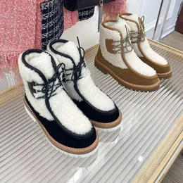 2023 designer de luxo peludo tornozelo botas mulheres moda outono inverno emendado lã proteção fria sapatos casuais senhora vintage arco triunfal fundo grosso martin botas