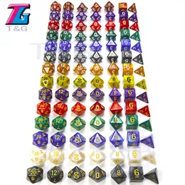 Set da 7 pezzi Set di dadi Giochi sportivi per il tempo libero Cubo a più lati di alta qualità con effetto marmo D4 - D20 DUNGEON e DRAGONS Dd2603