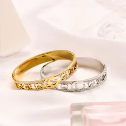 18k Gold Plated Bangle Bracelet Luxury Designer Diamond Bracelets Classic Couple Love Bracelet 925 Silver Hollow Fashion Style Accessories Wedding Party Gift