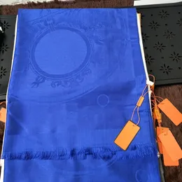 Designer Silk Scarf Herr Lyx Scarf Womens Four Season Sjal Mode Letter Scarves Storlek 180x70cm 9 Färg