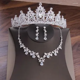 Nakrycia głowy panna młoda korony kolczyki naszyjnik zestaw elegancka biżuteria ślubna akcesoria tiary ślubne kobiety Rhinestone Crystal Headpiece