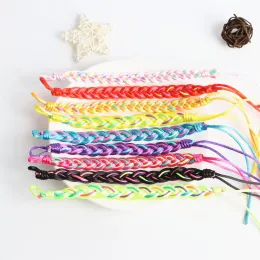 30 -stcs/lot mode handgemaakte vlecht katoenen armband sieraden voor vrouwen mannen koppelen kleurrijke vriendschap gelukkig verstelbare manchet touw geschenk groothandel