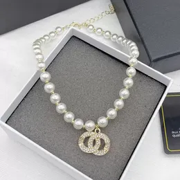 Collana di perle alla moda Gioielli di design Matrimonio Placcato oro Platino Lettere Pendenti Collane per donne con pendente di diamanti lettera C