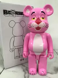 NOVO 400% do brinquedo de ação de Bearbrick Bearbricks Rosa Pvc Material Material Plástico Teddy Bear Cartoon Anime Silly Pantera 28cm Doll Doll Medicom Toys