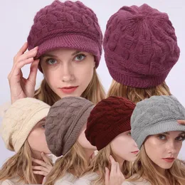 ベレー帽2022女性ウール編み冬の帽子バレットペインターキャップレディースガールズハットトレンディエレガントなベレー帽