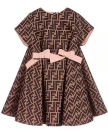 Tasarımcı Kız Elbise Kahverengi Kız Kız Moda Prenses Çöp Çiçek Elbiseler 90160 CM Toddler Çocuk giysi setleri 2022215f2542551