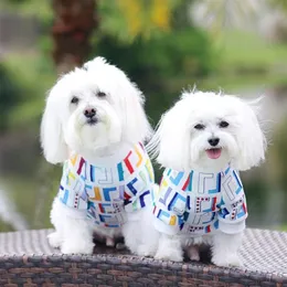 2Color Summer Dog Argel￳n Dise￱ador de letras dobles Patr￳n sudaderas impresas Cats Pet Dogs Cloth Sports Puppy Mesh Breathable T329m
