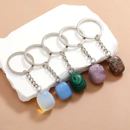 Oregelbunden ellips Crystal Opal Natural Stone Key Rings Square Gem Charms Keychains Healing Crystal Keyrings for Women Men