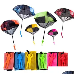 Dekompresja zabawki Fidget Ręka Ręka Parachute Kids Outdoor Zabawna gra dla dzieci Fly Sport z mini żołnierzem Drop d dhgyc