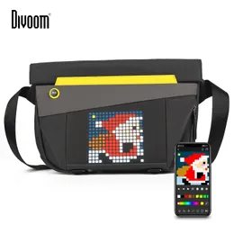 Fall täcker väskor Divoom Sling Bag V Customizable Pixel Art Fashion Design Outdoor Sport Waterproof Mens and Women's Messenger Bag år Gift 221011