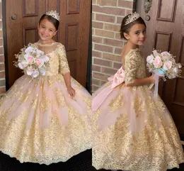 Prenses Balo Gown Little Girl's Pageant Elbiseleri Dantel Aplike Yarım Kollu Çiçek Kız Düğün Kabarık Toddler Resmi Parti Bebek İlk Cemaat Gowns