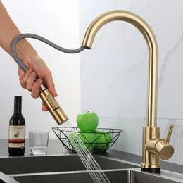 Torneiras de cozinha Torneira puxar uma indução multifuncional e colheita de touch preto de ouro escovado Touch único Pull