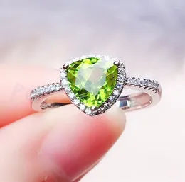 Anéis de cluster por jóias naturais reais peridot triângulo anel 925 prata esterlina fina 1.3ct gemstone #r991612