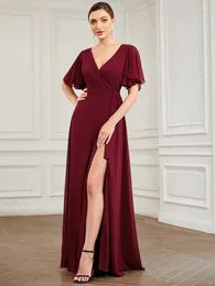 Sukienki imprezowe Elegancka sukienka druhna długa linia v dekolt Ruffles rękawy Długość podłogi Suknia 2022 Zawsze ładna z prostych wieczornych kobiet