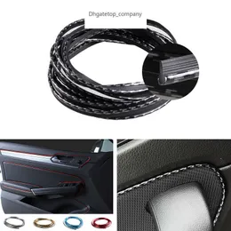 Modanatura interna auto 5M Pannello porta Bordo Centro Controllo Cruscotto Striscia protettiva Adesivi decorativi Stile fibra di carbonio/Argento