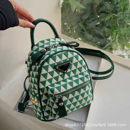 Venda de liberação de fábrica de bolsas Novo mini canvas de mochila literária saco de msenger versátil de moda FRH