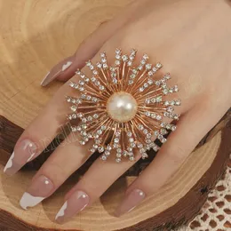 Übertrieben Weihnachten Exquisite Gold Farbe Ring Schneeflocke Form Große Kristall Perlen Einstellbare Ring Hochzeit Schmuck Geschenk