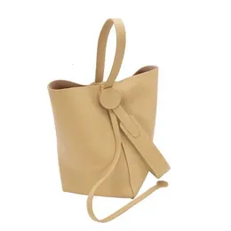 borsa firmata Borse per il trucco in pelle di mucca moda Secchiello da donna design unico grande spalla inclinata croce Tote Bag borsa di tutti i giorni Inverno 2022